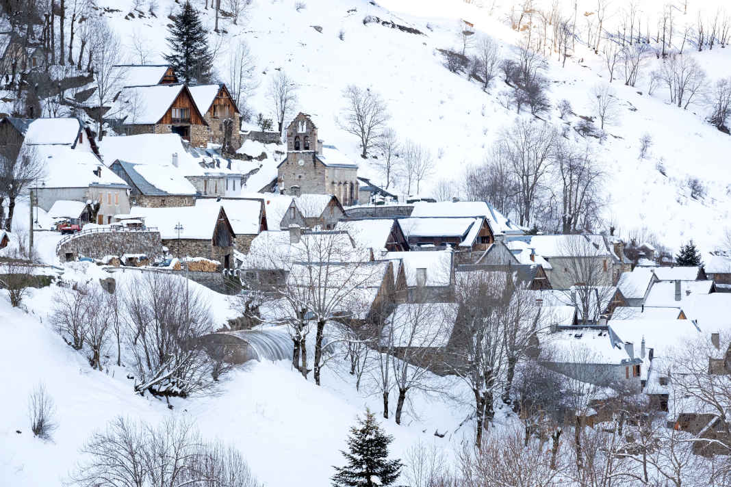 Bourg d'Oueil station ski Pyrénées